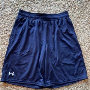 Under Armour Shorts - Large
